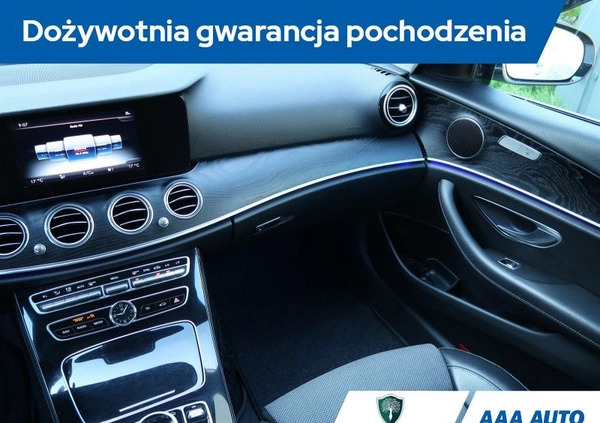 Mercedes-Benz Klasa E cena 90000 przebieg: 197272, rok produkcji 2017 z Pabianice małe 436